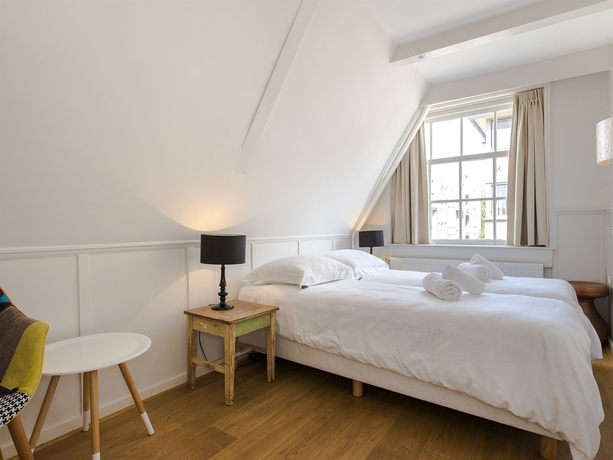 Imagen de la habitación del Hotel Calisto. Foto 9