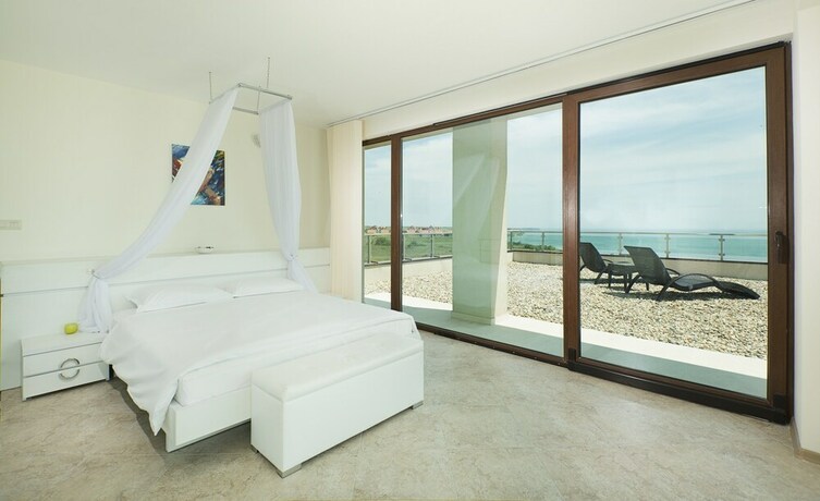 Imagen de la habitación del Hotel Calithea Complex. Foto 18