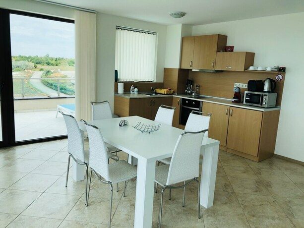 Imagen de la habitación del Hotel Calithea Complex. Foto 27
