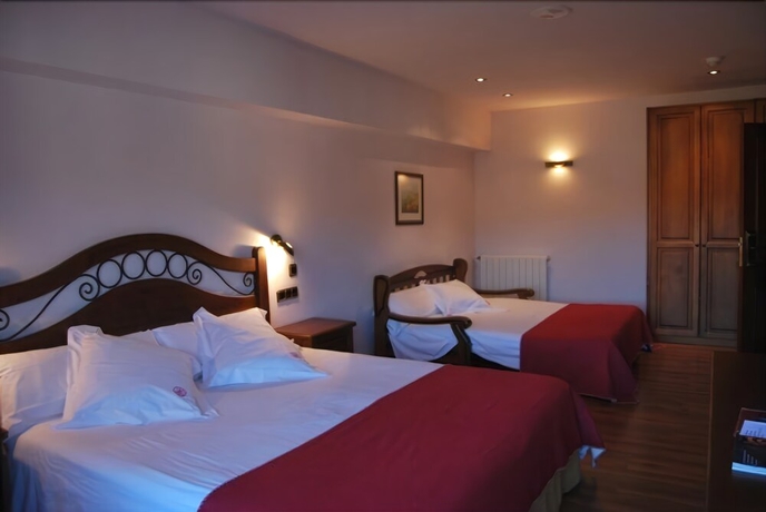 Imagen de la habitación del Hotel Calitxó. Foto 9