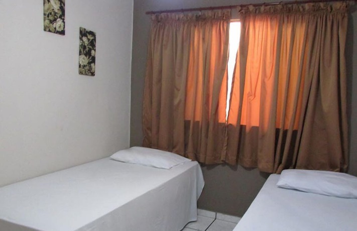 Imagen de la habitación del Hotel Calixtro. Foto 12