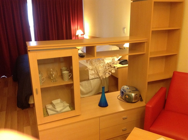 Imagen de los interiores del Hotel Callao Suites Recoleta. Foto 7