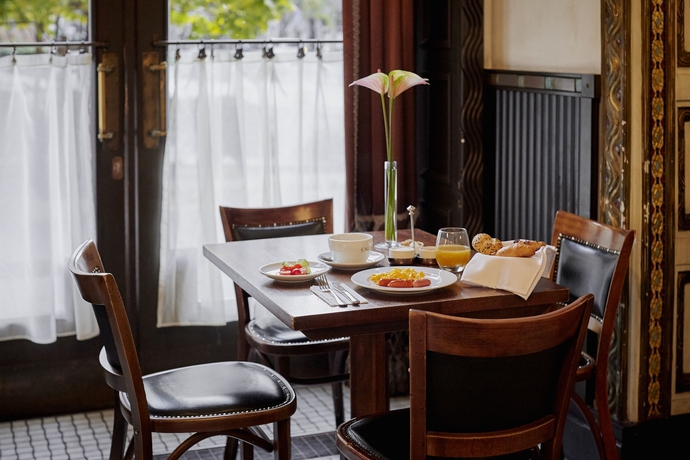 Imagen del bar/restaurante del Hotel Callas House. Foto 3