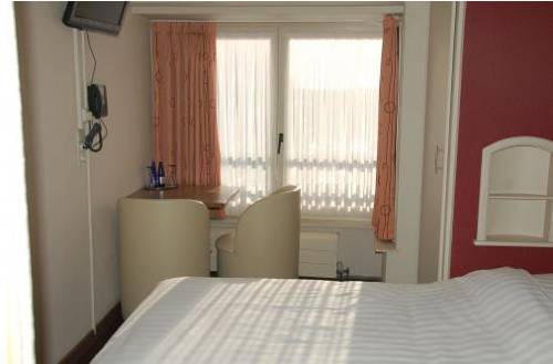 Imagen de la habitación del Hotel Callista. Foto 9