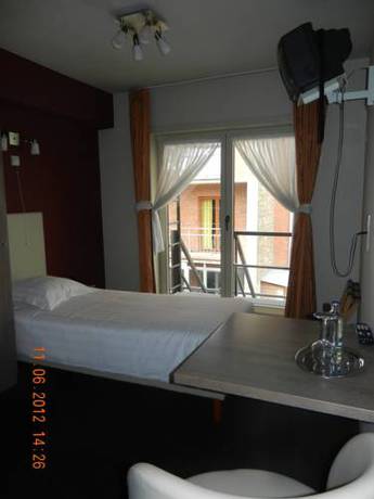 Imagen de la habitación del Hotel Callista. Foto 11