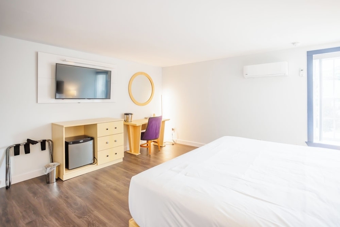 Imagen de la habitación del Hotel Callista. Foto 11