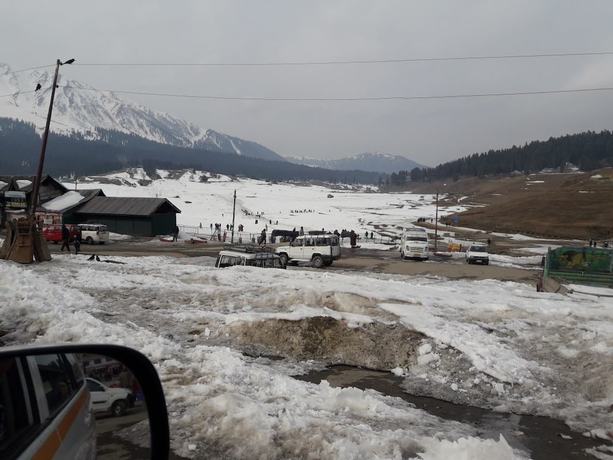 Imagen general del Hotel Calm Holiday Inn. Foto 3