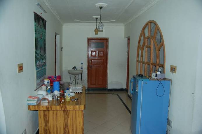 Imagen de los interiores del Hotel Calm Holiday Inn. Foto 16