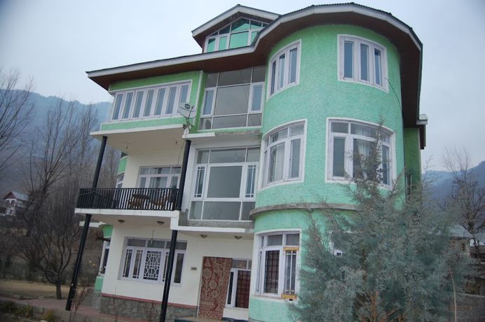 Imagen general del Hotel Calm Holiday Inn. Foto 4