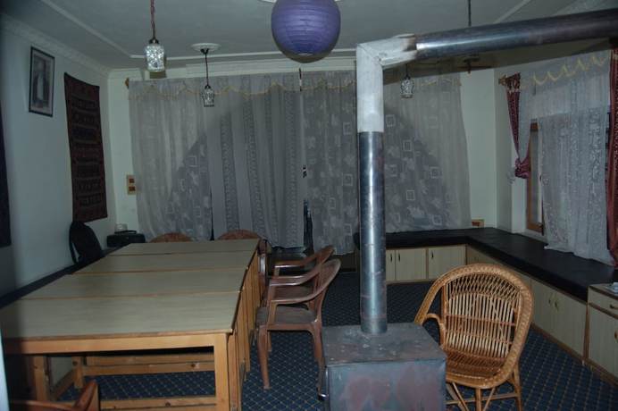 Imagen de la habitación del Hotel Calm Holiday Inn. Foto 9