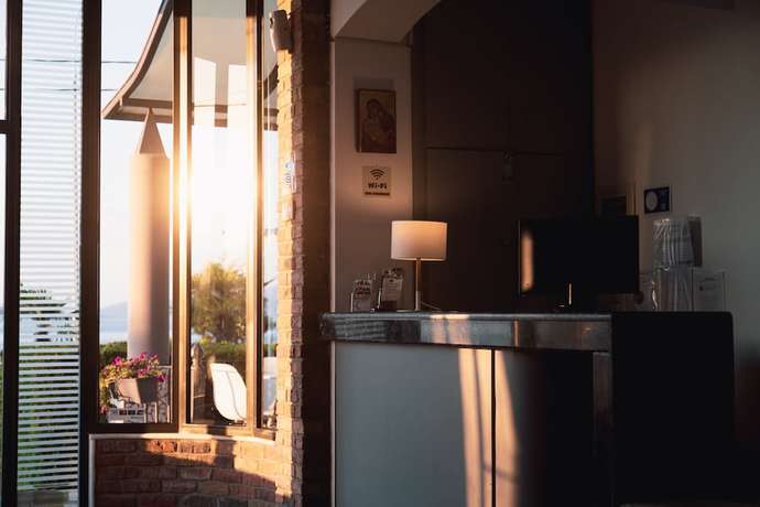 Imagen de los interiores del Hotel Calma Beach, Milies. Foto 15