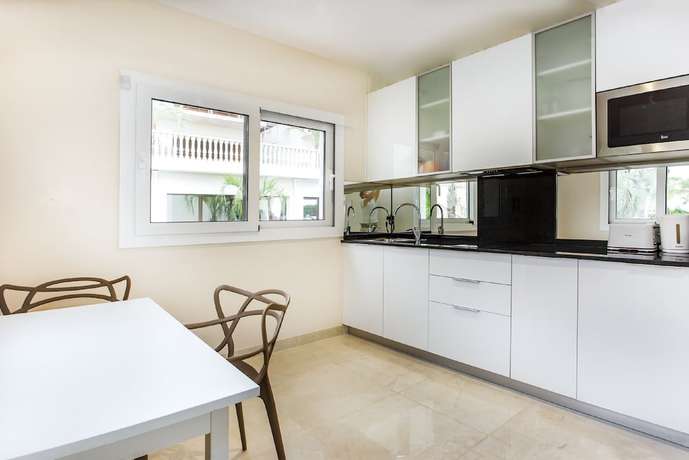 Imagen de la habitación del Hotel Calma Holiday Villas. Foto 8