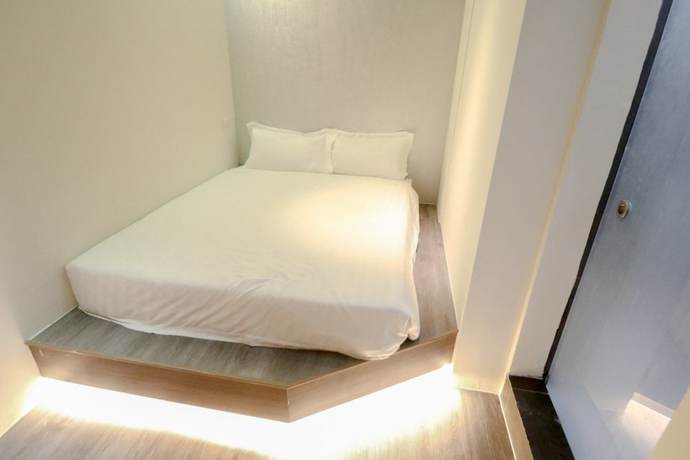 Imagen de la habitación del Hotel Calmo Chinatown. Foto 15