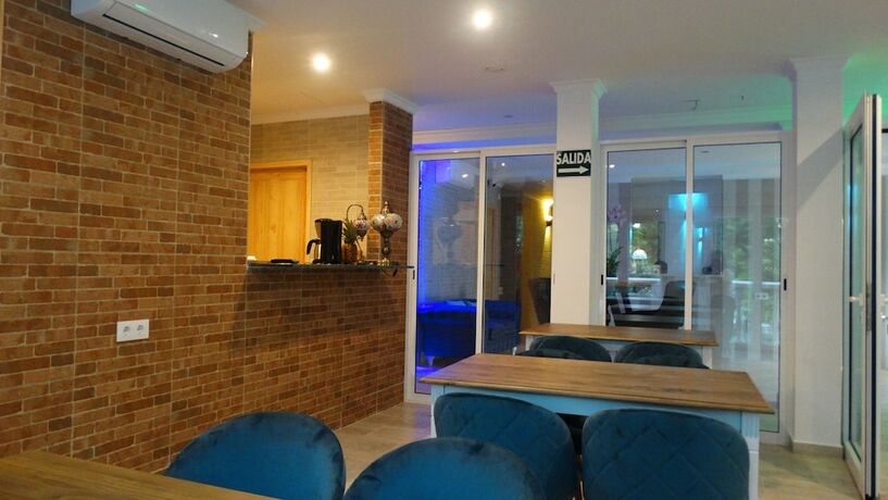 Imagen general del Hotel Calpe. Foto 13