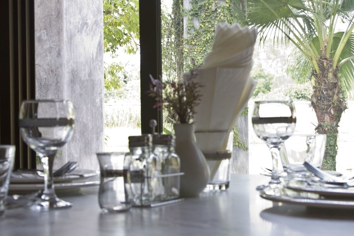 Imagen del bar/restaurante del Hotel Calvary Home. Foto 2