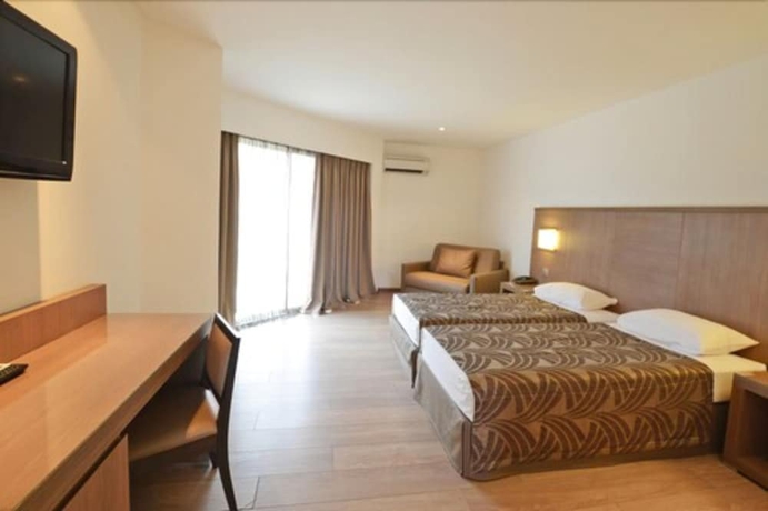 Imagen de la habitación del Hotel Calvi, Calvi. Foto 6