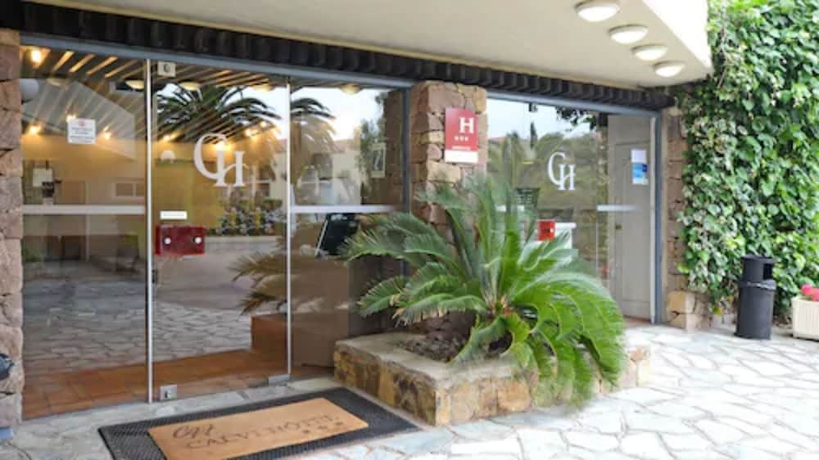 Imagen general del Hotel Calvi, Calvi. Foto 1