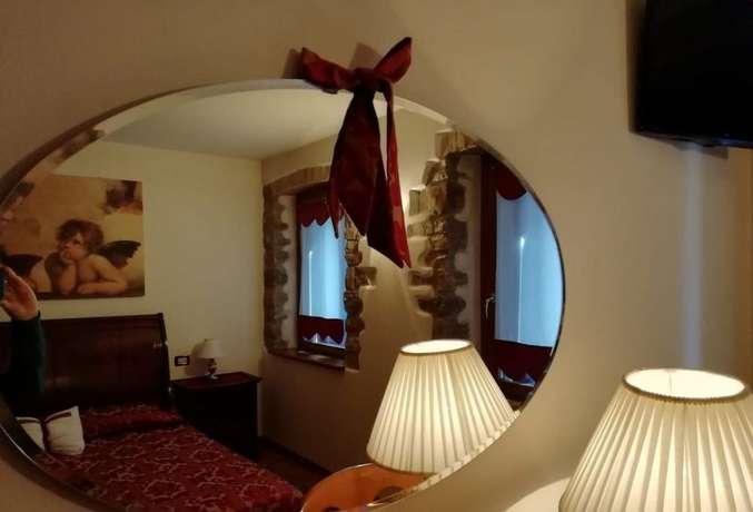 Imagen de la habitación del Hotel Calvi, Vittorio Veneto. Foto 5