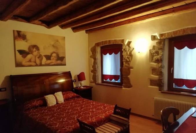 Imagen de la habitación del Hotel Calvi, Vittorio Veneto. Foto 18