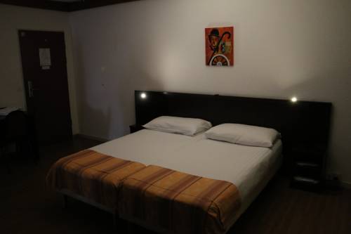 Imagen de la habitación del Hotel Calvy. Foto 4