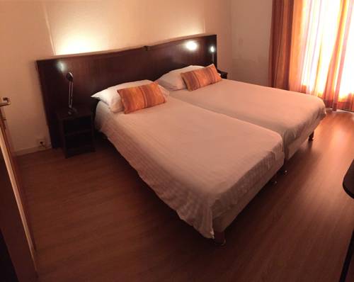 Imagen de la habitación del Hotel Calvy. Foto 7