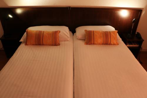 Imagen de la habitación del Hotel Calvy. Foto 9