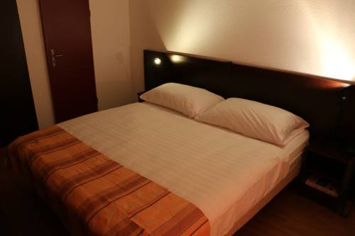 Imagen de la habitación del Hotel Calvy. Foto 13