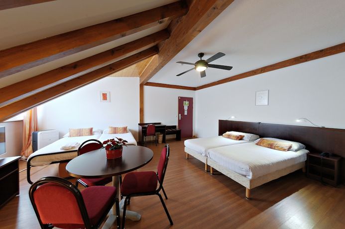 Imagen de la habitación del Hotel Calvy, Ginebra. Foto 5