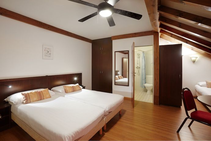Imagen de la habitación del Hotel Calvy, Ginebra. Foto 12