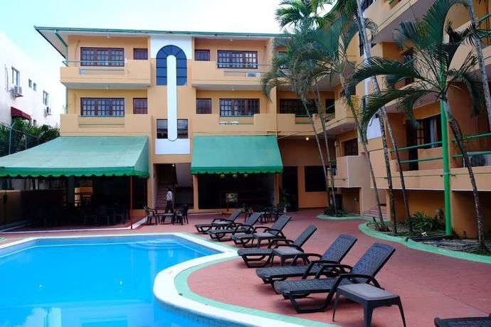 Imagen de la piscina del Hotel Calypso Beach, Boca Chica. Foto 13