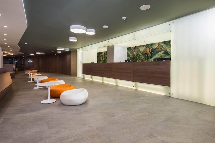 Imagen de los interiores del Hotel Calypso Beach. Foto 17