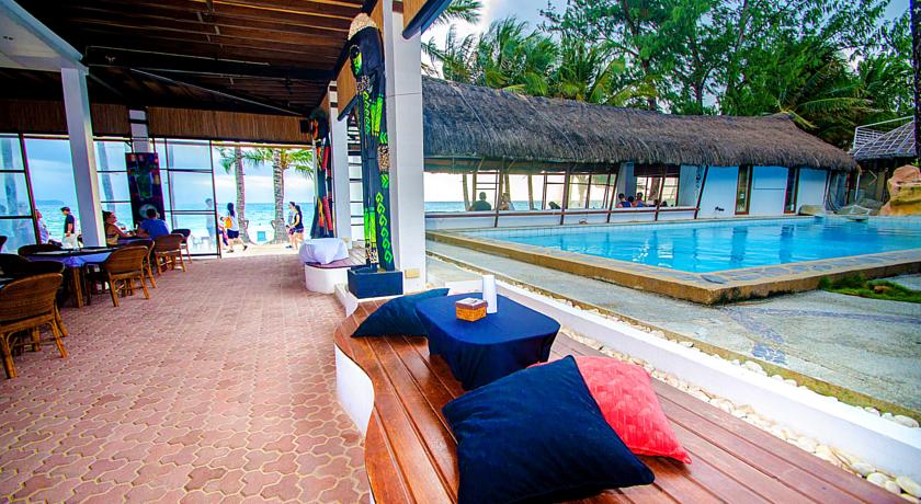 Imagen general del Hotel Calypso Beach and Dive Resort. Foto 4