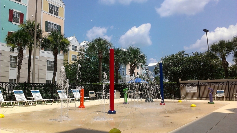 Imagen de la piscina del Hotel Calypso Cay Vacation Villas. Foto 9