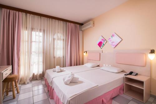 Imagen de la habitación del Hotel Calypso, Chaniotis. Foto 5