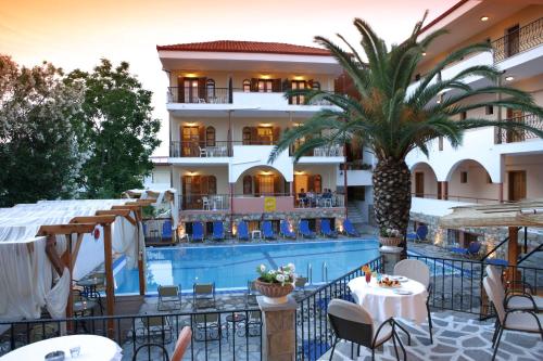 Imagen general del Hotel Calypso, Chaniotis. Foto 2