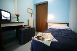 Imagen de la habitación del Hotel Calypso, Mil&aacute;n. Foto 3