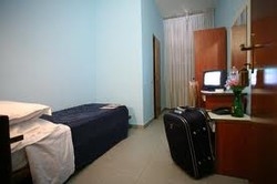Imagen de la habitación del Hotel Calypso, Mil&aacute;n. Foto 5