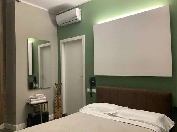 Imagen de la habitación del Hotel Calypso, Milán. Foto 13