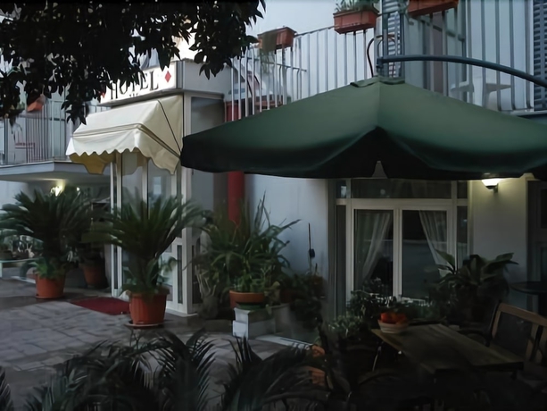 Imagen general del Hotel Calypso, POMPEYA. Foto 3