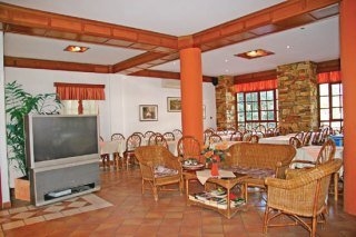 Imagen del bar/restaurante del Hotel Calypso, Pallini Municipal Unit. Foto 2