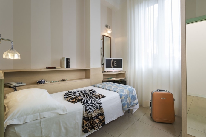 Imagen de la habitación del Hotel Calypso, Rimini. Foto 16
