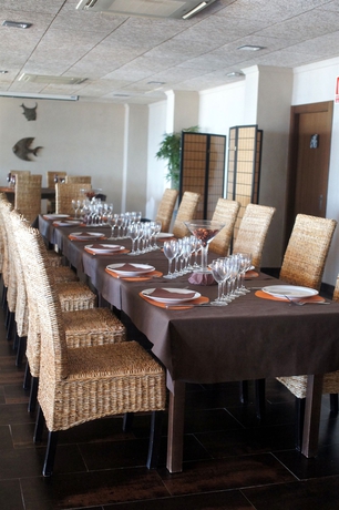 Imagen del bar/restaurante del Hotel Calypso, San Juan de los Terreros. Foto 3