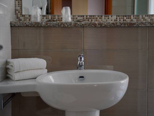 Imagen de la habitación del Hotel Calypso, Ventimiglia. Foto 10