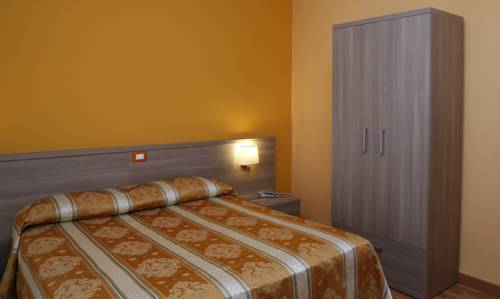 Imagen de la habitación del Hotel Calypso, Ventimiglia. Foto 14