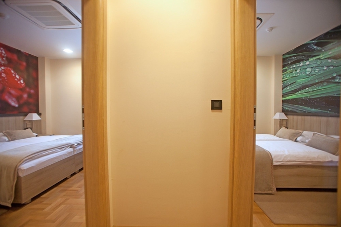 Imagen de la habitación del Hotel Calypso, Zagreb. Foto 9