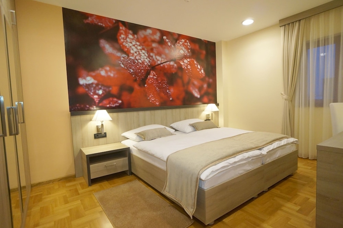 Imagen de la habitación del Hotel Calypso, Zagreb. Foto 11