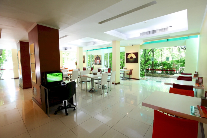 Imagen de los interiores del Hotel Calypzo Bangkok. Foto 13