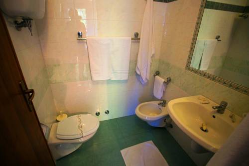 Imagen de la habitación del Hotel Calysea Tropea. Foto 5