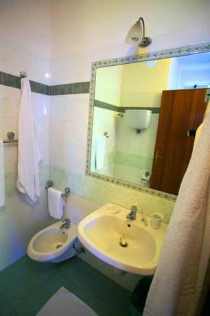 Imagen de la habitación del Hotel Calysea Tropea. Foto 6