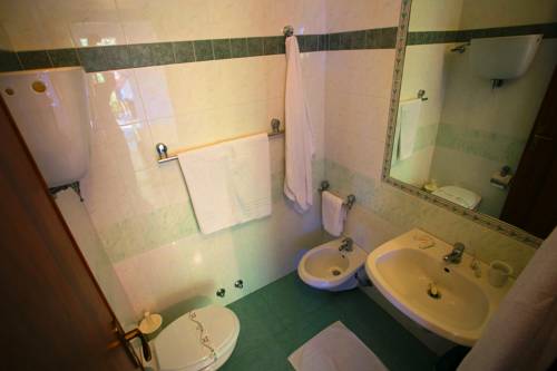 Imagen de la habitación del Hotel Calysea Tropea. Foto 7